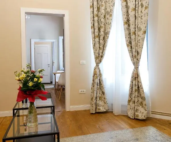 Stylish Flat In The Heart Of Historical Center * Timişoara