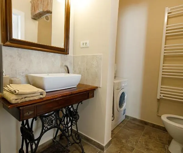 Apartamento Stylish Flat In The Heart Of Historical Center